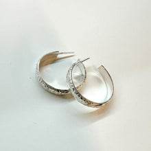 Load image into Gallery viewer, Callie Hoops
