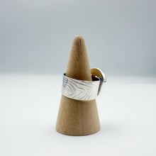 Load image into Gallery viewer, Botswana Agate Wide Textured Band Ring | Size 10