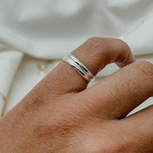 Load image into Gallery viewer, Double Wire Band Ring