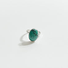 Load image into Gallery viewer, Chrysocolla Hammered Sterling Silver Ring | Size 5.5