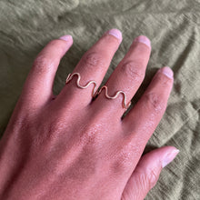 Load image into Gallery viewer, Groovy Ring