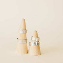 Load image into Gallery viewer, Geometric Pattern Sterling Silver Ring
